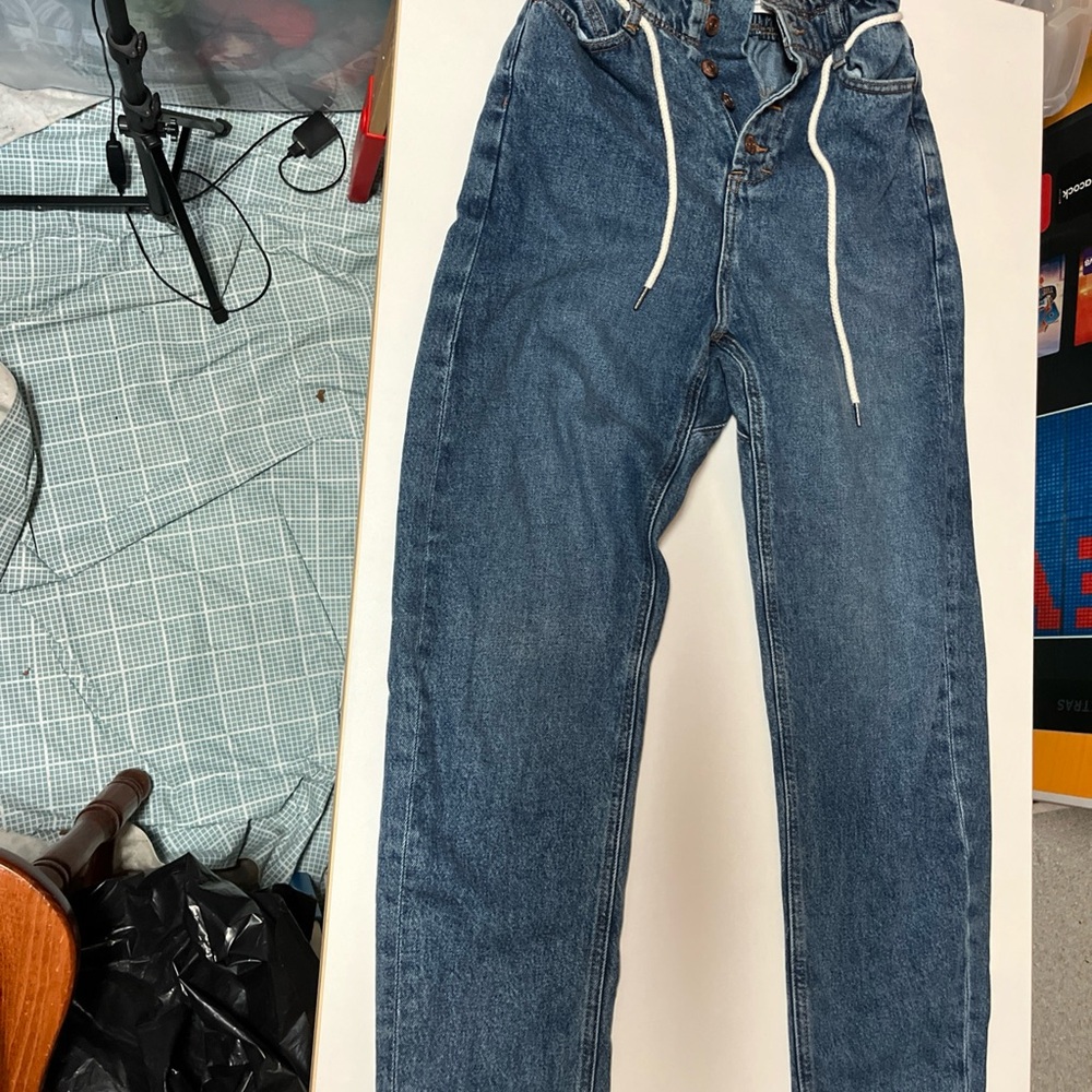 Zara Relaxed Fit Blue Jeans for Women